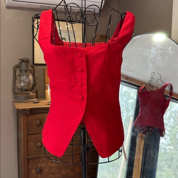 Commense Red Buttoned Tank Top - Picture 7 of 7